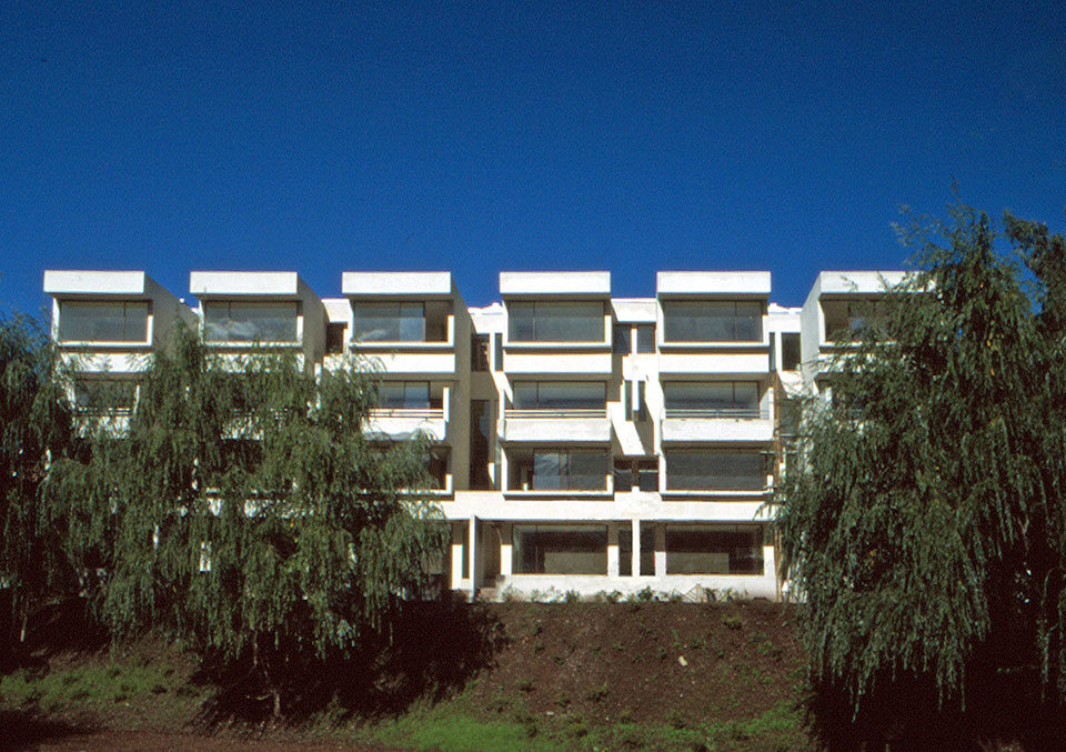 Edificio de Departamentos La Villa
